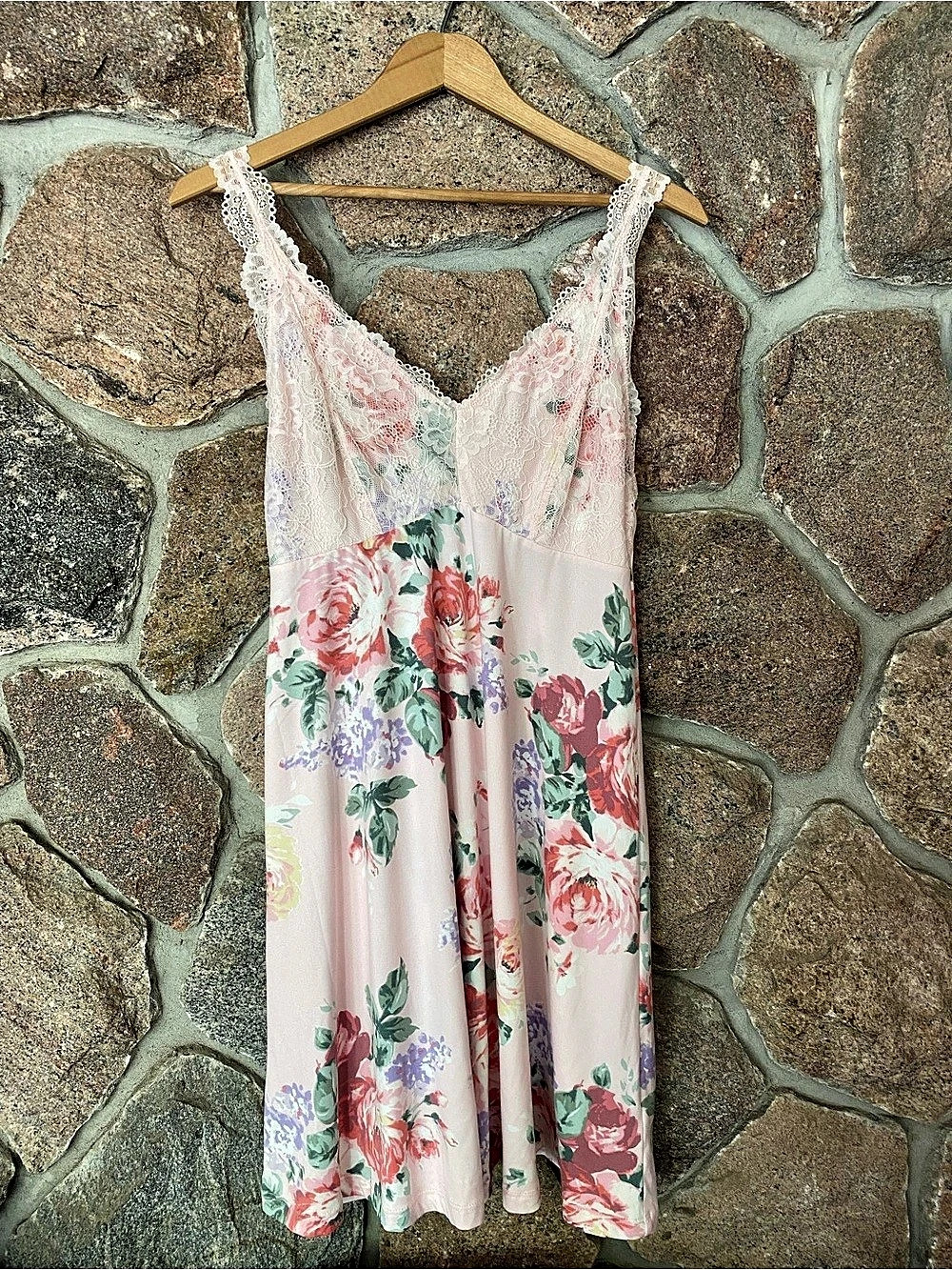Floral Lace Bodice Pink chemise